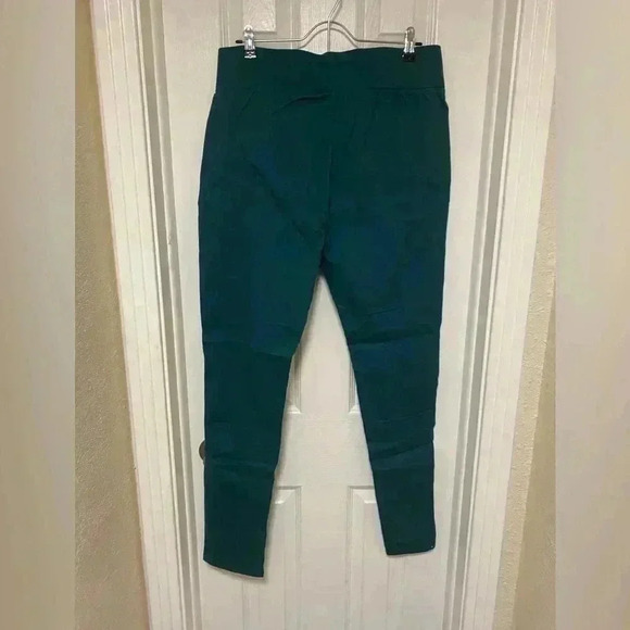 Womens plus size green pants Size 1x🔥 - Picture 8 of 9